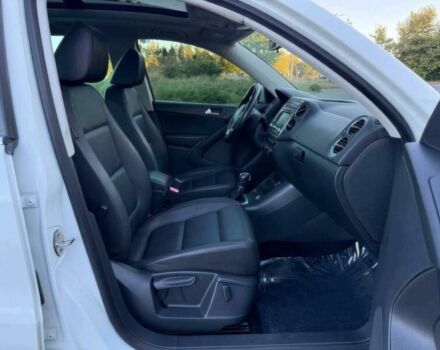 Білий Фольксваген Тігуан, об'ємом двигуна 2 л та пробігом 74 тис. км за 5500 $, фото 8 на Automoto.ua