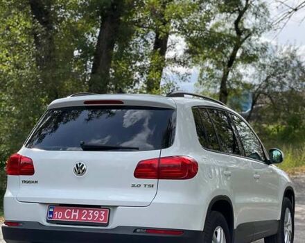 Белый Фольксваген Тигуан, объемом двигателя 1.97 л и пробегом 184 тыс. км за 12400 $, фото 2 на Automoto.ua