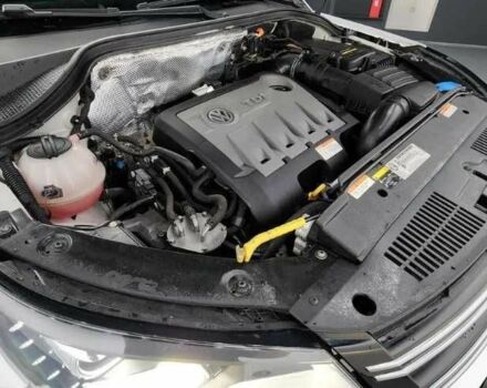 Белый Фольксваген Тигуан, объемом двигателя 2 л и пробегом 137 тыс. км за 13500 $, фото 6 на Automoto.ua