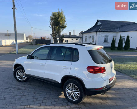Белый Фольксваген Тигуан, объемом двигателя 2 л и пробегом 283 тыс. км за 10700 $, фото 24 на Automoto.ua