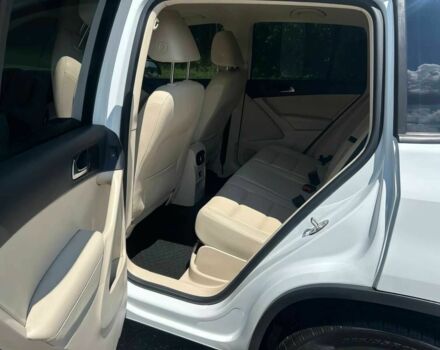 Белый Фольксваген Тигуан, объемом двигателя 2 л и пробегом 78 тыс. км за 9900 $, фото 11 на Automoto.ua