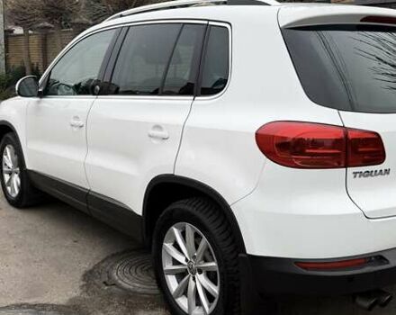 Білий Фольксваген Тігуан, об'ємом двигуна 1.98 л та пробігом 190 тис. км за 17200 $, фото 1 на Automoto.ua