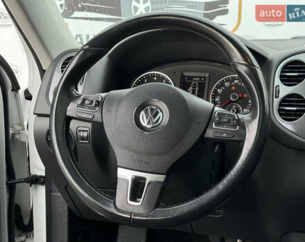 Белый Фольксваген Тигуан, объемом двигателя 2 л и пробегом 186 тыс. км за 12900 $, фото 10 на Automoto.ua