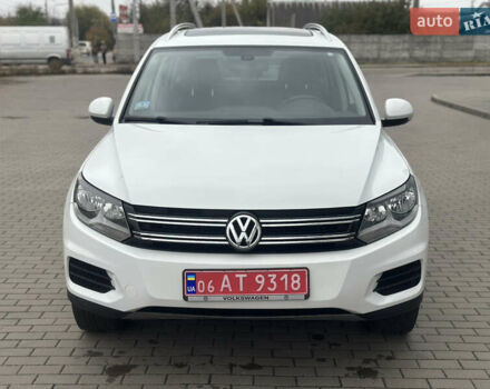 Білий Фольксваген Тігуан, об'ємом двигуна 2 л та пробігом 213 тис. км за 14750 $, фото 10 на Automoto.ua