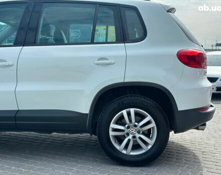 Белый Фольксваген Тигуан, объемом двигателя 2 л и пробегом 152 тыс. км за 15290 $, фото 4 на Automoto.ua