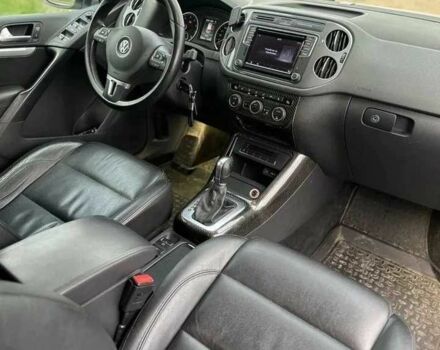 Белый Фольксваген Тигуан, объемом двигателя 2 л и пробегом 83 тыс. км за 9100 $, фото 18 на Automoto.ua