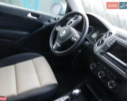 Белый Фольксваген Тигуан, объемом двигателя 2 л и пробегом 115 тыс. км за 12900 $, фото 2 на Automoto.ua