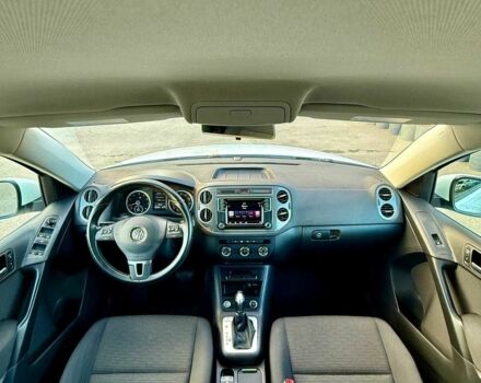 Білий Фольксваген Тігуан, об'ємом двигуна 2 л та пробігом 137 тис. км за 13800 $, фото 22 на Automoto.ua