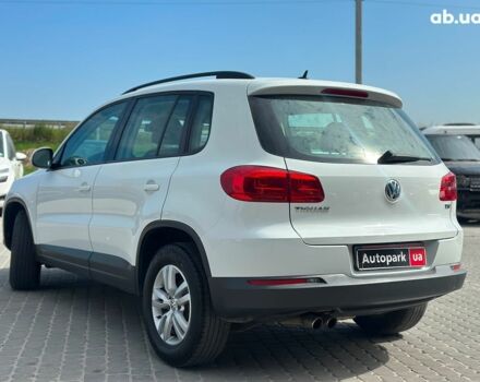 Белый Фольксваген Тигуан, объемом двигателя 2 л и пробегом 152 тыс. км за 15290 $, фото 5 на Automoto.ua