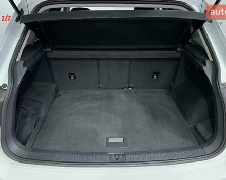 Білий Фольксваген Тігуан, об'ємом двигуна 1.98 л та пробігом 178 тис. км за 24950 $, фото 4 на Automoto.ua