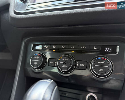 Белый Фольксваген Тигуан, объемом двигателя 1.97 л и пробегом 58 тыс. км за 27999 $, фото 17 на Automoto.ua