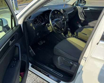 Белый Фольксваген Тигуан, объемом двигателя 1.97 л и пробегом 129 тыс. км за 26500 $, фото 8 на Automoto.ua