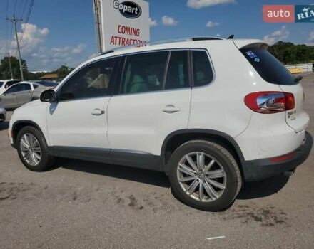 Белый Фольксваген Тигуан, объемом двигателя 2 л и пробегом 61 тыс. км за 900 $, фото 1 на Automoto.ua