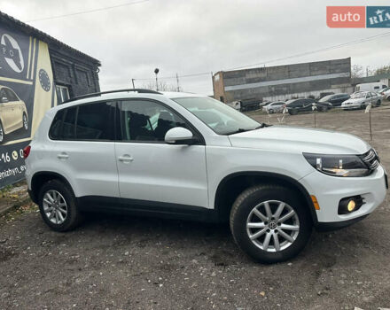Білий Фольксваген Тігуан, об'ємом двигуна 2 л та пробігом 191 тис. км за 13500 $, фото 6 на Automoto.ua
