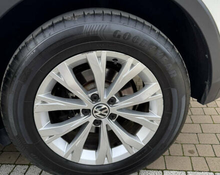 Білий Фольксваген Тігуан, об'ємом двигуна 1.98 л та пробігом 125 тис. км за 21300 $, фото 24 на Automoto.ua