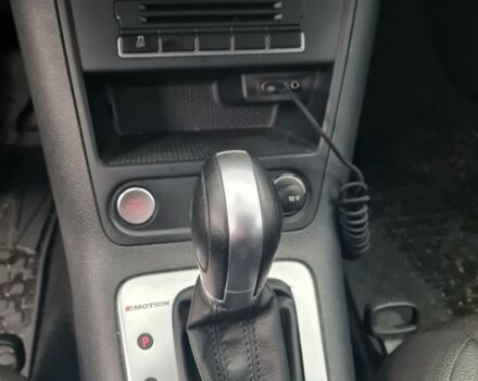 Білий Фольксваген Тігуан, об'ємом двигуна 2 л та пробігом 128 тис. км за 13800 $, фото 9 на Automoto.ua