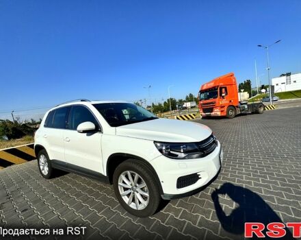 Белый Фольксваген Тигуан, объемом двигателя 2 л и пробегом 150 тыс. км за 12500 $, фото 11 на Automoto.ua