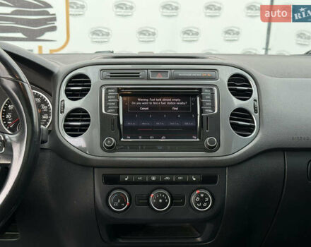 Белый Фольксваген Тигуан, объемом двигателя 2 л и пробегом 186 тыс. км за 12900 $, фото 9 на Automoto.ua