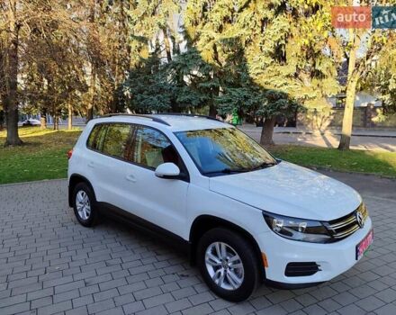 Белый Фольксваген Тигуан, объемом двигателя 2 л и пробегом 216 тыс. км за 11700 $, фото 4 на Automoto.ua