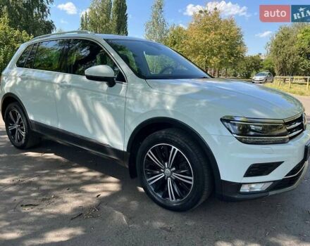 Білий Фольксваген Тігуан, об'ємом двигуна 2 л та пробігом 270 тис. км за 23000 $, фото 7 на Automoto.ua