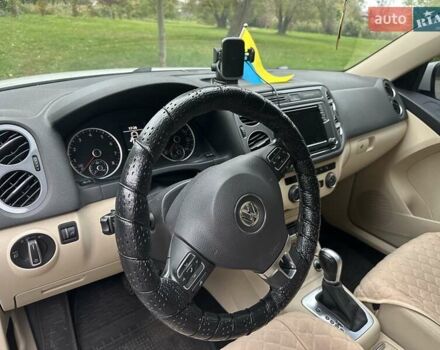 Білий Фольксваген Тігуан, об'ємом двигуна 1.98 л та пробігом 128 тис. км за 14000 $, фото 9 на Automoto.ua