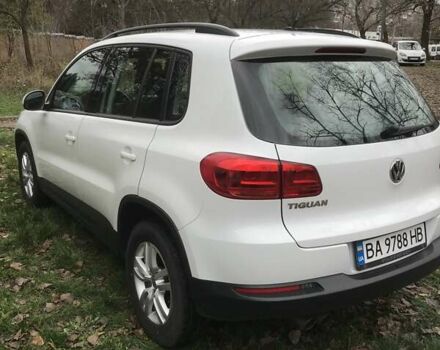 Білий Фольксваген Тігуан, об'ємом двигуна 1.98 л та пробігом 122 тис. км за 15000 $, фото 3 на Automoto.ua