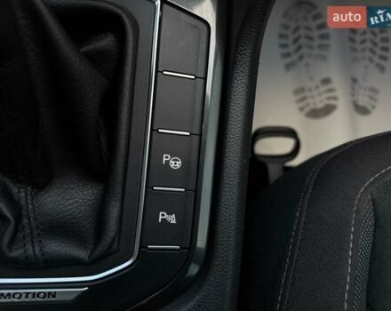 Белый Фольксваген Тигуан, объемом двигателя 1.97 л и пробегом 58 тыс. км за 27999 $, фото 22 на Automoto.ua