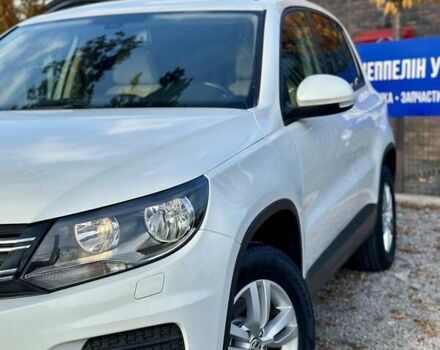 Белый Фольксваген Тигуан, объемом двигателя 2 л и пробегом 144 тыс. км за 14550 $, фото 10 на Automoto.ua