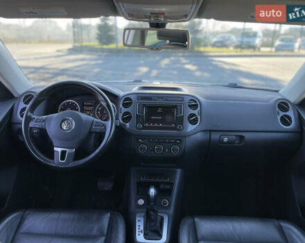 Белый Фольксваген Тигуан, объемом двигателя 2 л и пробегом 167 тыс. км за 14400 $, фото 15 на Automoto.ua