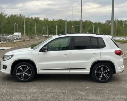 Белый Фольксваген Тигуан, объемом двигателя 2 л и пробегом 83 тыс. км за 9100 $, фото 4 на Automoto.ua