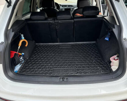 Білий Фольксваген Тігуан, об'ємом двигуна 1.98 л та пробігом 125 тис. км за 21300 $, фото 10 на Automoto.ua