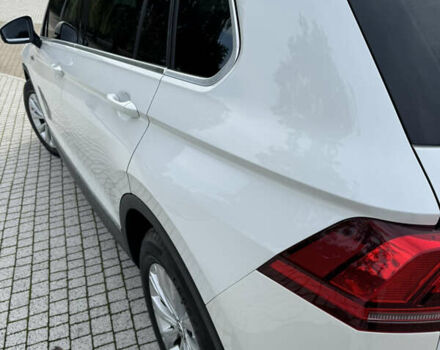 Білий Фольксваген Тігуан, об'ємом двигуна 1.98 л та пробігом 125 тис. км за 21300 $, фото 6 на Automoto.ua