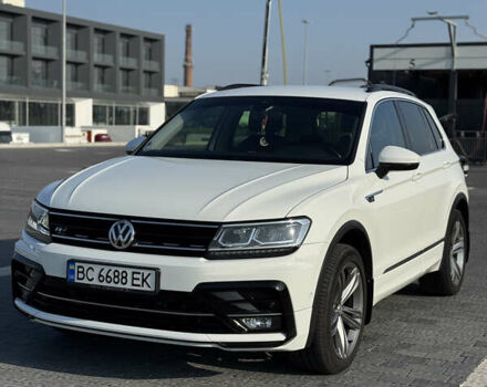 Белый Фольксваген Тигуан, объемом двигателя 1.97 л и пробегом 129 тыс. км за 26500 $, фото 1 на Automoto.ua