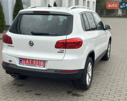 Білий Фольксваген Тігуан, об'ємом двигуна 2 л та пробігом 213 тис. км за 14750 $, фото 5 на Automoto.ua