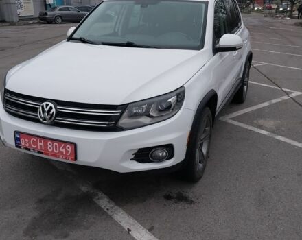 Белый Фольксваген Тигуан, объемом двигателя 2 л и пробегом 138 тыс. км за 12700 $, фото 3 на Automoto.ua