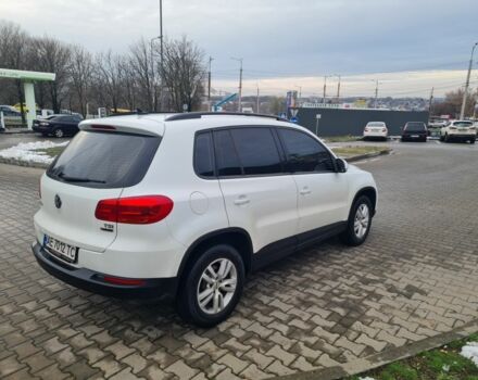 Білий Фольксваген Тігуан, об'ємом двигуна 2 л та пробігом 128 тис. км за 13800 $, фото 3 на Automoto.ua