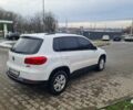 Білий Фольксваген Тігуан, об'ємом двигуна 2 л та пробігом 128 тис. км за 13800 $, фото 3 на Automoto.ua