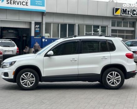 Білий Фольксваген Тігуан, об'ємом двигуна 2 л та пробігом 156 тис. км за 14990 $, фото 7 на Automoto.ua
