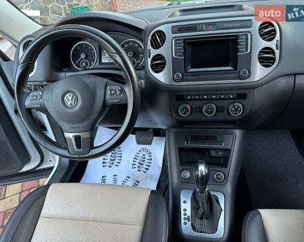 Белый Фольксваген Тигуан, объемом двигателя 2 л и пробегом 208 тыс. км за 13700 $, фото 10 на Automoto.ua