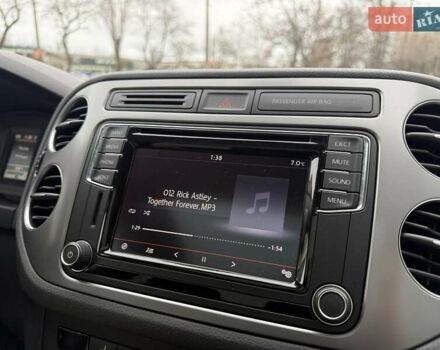 Білий Фольксваген Тігуан, об'ємом двигуна 1.98 л та пробігом 150 тис. км за 13900 $, фото 50 на Automoto.ua