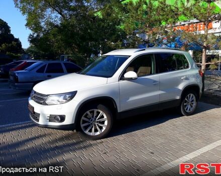 Білий Фольксваген Тігуан, об'ємом двигуна 2 л та пробігом 52 тис. км за 16400 $, фото 2 на Automoto.ua