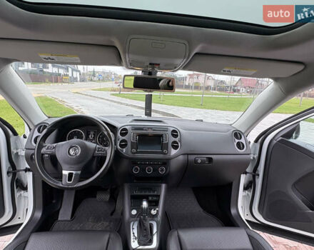 Белый Фольксваген Тигуан, объемом двигателя 2 л и пробегом 126 тыс. км за 14499 $, фото 36 на Automoto.ua