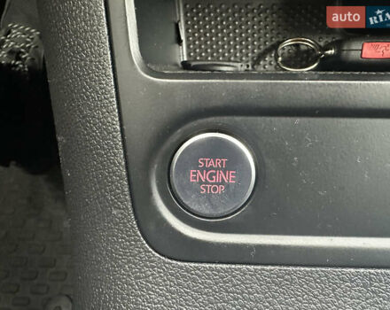 Білий Фольксваген Тігуан, об'ємом двигуна 2 л та пробігом 191 тис. км за 13500 $, фото 39 на Automoto.ua