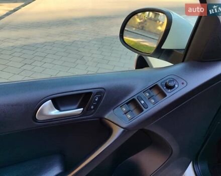 Белый Фольксваген Тигуан, объемом двигателя 2 л и пробегом 216 тыс. км за 11700 $, фото 15 на Automoto.ua