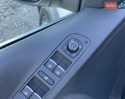 Белый Фольксваген Тигуан, объемом двигателя 2 л и пробегом 167 тыс. км за 14400 $, фото 16 на Automoto.ua