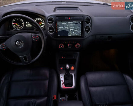 Білий Фольксваген Тігуан, об'ємом двигуна 1.97 л та пробігом 116 тис. км за 15600 $, фото 24 на Automoto.ua