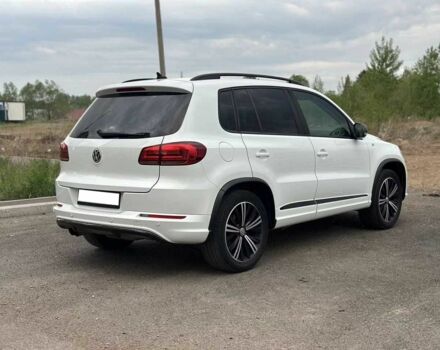 Белый Фольксваген Тигуан, объемом двигателя 2 л и пробегом 83 тыс. км за 9100 $, фото 7 на Automoto.ua