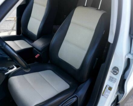 Белый Фольксваген Тигуан, объемом двигателя 2 л и пробегом 70 тыс. км за 8400 $, фото 8 на Automoto.ua