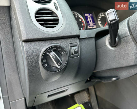 Білий Фольксваген Тігуан, об'ємом двигуна 1.4 л та пробігом 110 тис. км за 14000 $, фото 27 на Automoto.ua