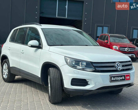 Білий Фольксваген Тігуан, об'ємом двигуна 2 л та пробігом 152 тис. км за 12300 $, фото 11 на Automoto.ua